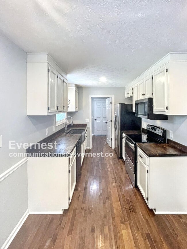 Building Photo - 508 Highland Dr