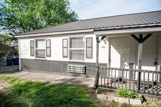 Building Photo - 1416 Chicago Ave