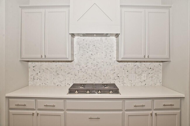 Building Photo - 1005 SW 140th St