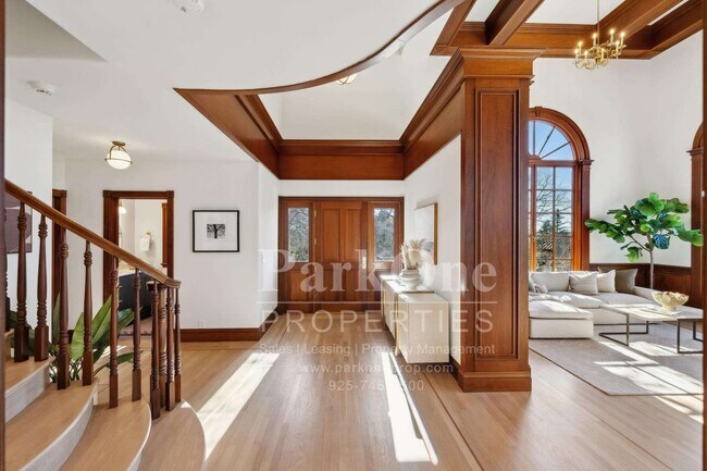 Building Photo - Short term, furnished possible for this magnificent home.