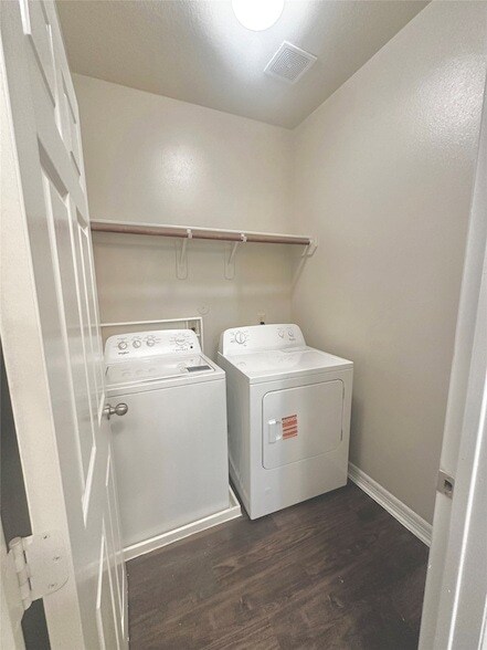 Building Photo - 59 Woodland Hills Dr