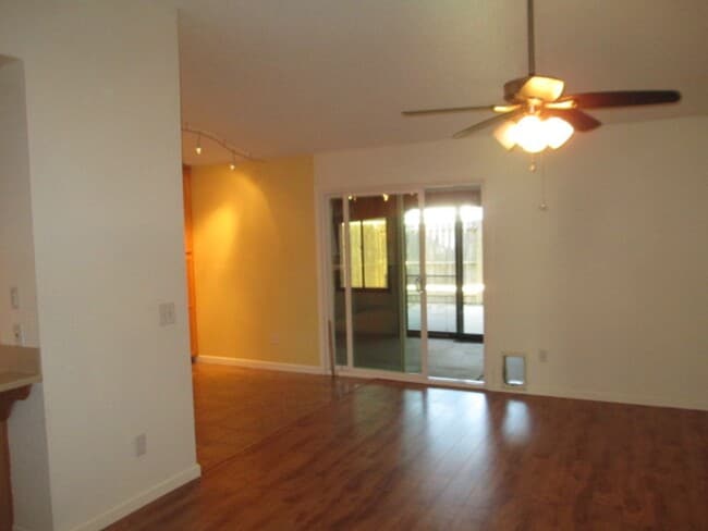 Building Photo - Beautiful home with wood floors