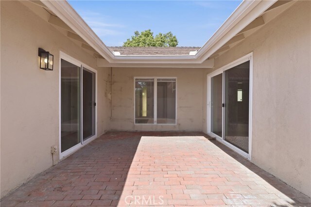 Building Photo - 2652 College