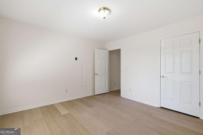 Building Photo - 1702 Clay Brooke Ct SE