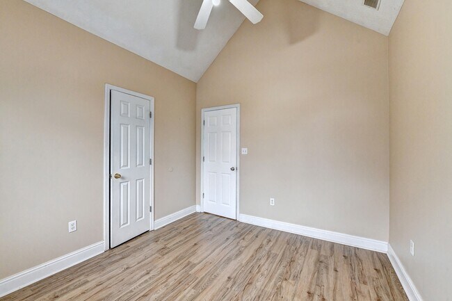 Building Photo - 40 Wisteria Blvd