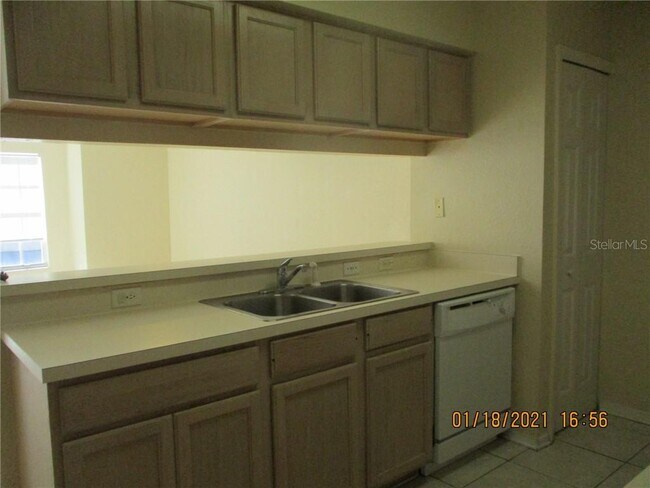 Building Photo - 2325 Prime Cir