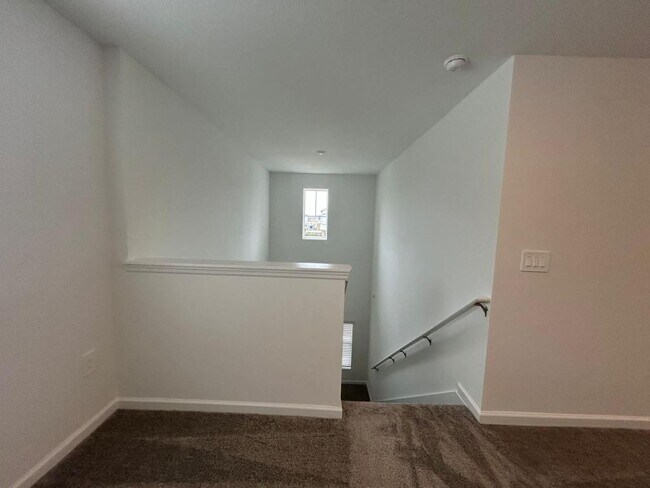 Building Photo - 5686 Portico Pl