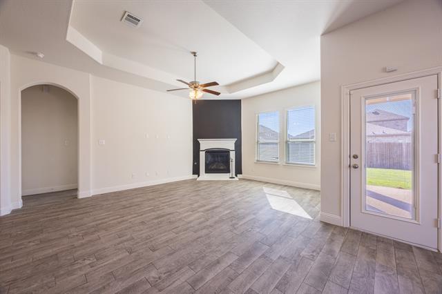 Building Photo - 4037 Woodford Dr
