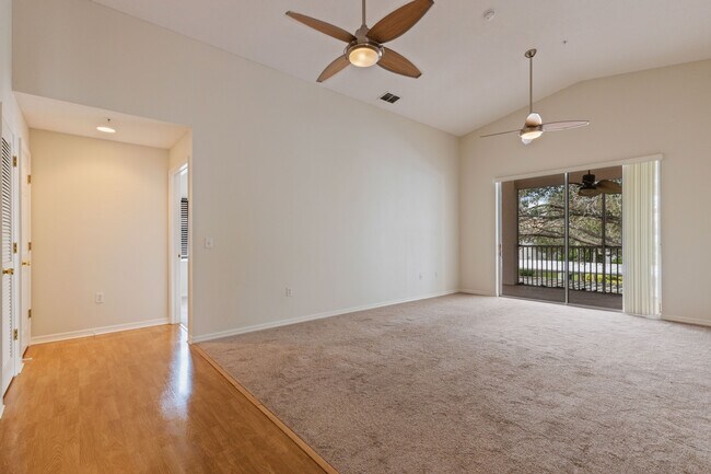 Building Photo - 4240 Central Sarasota Pky