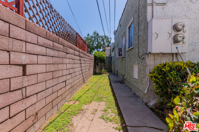Building Photo - 4170 Ince Blvd