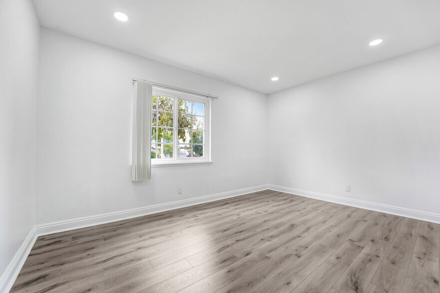 Building Photo - 21733 Tuba St