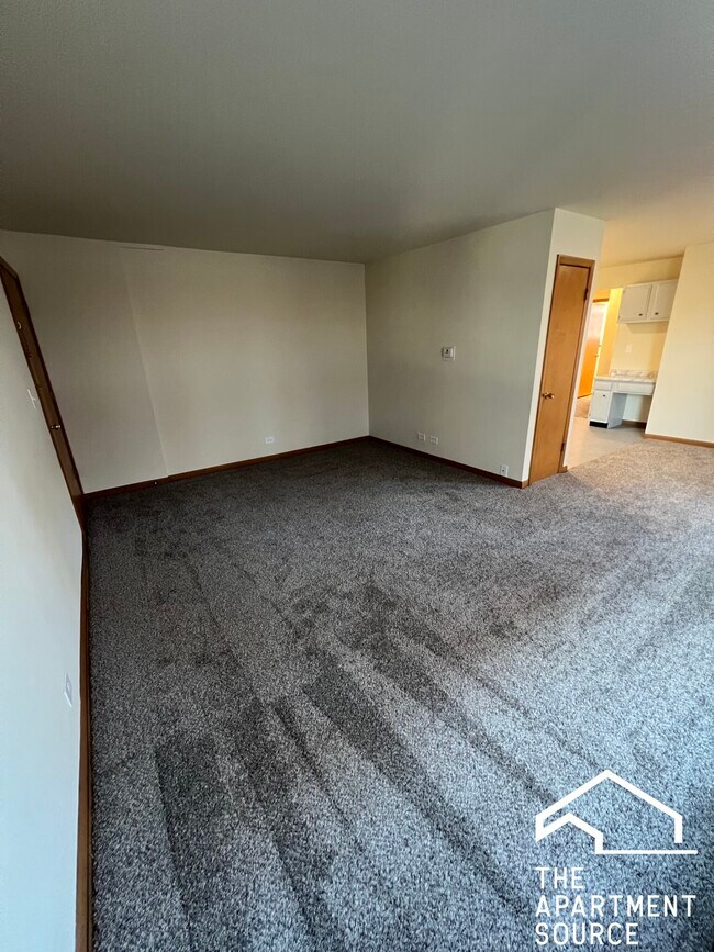 Building Photo - 328 Marengo Ave