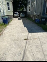 Building Photo - 183 College Ave