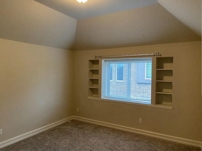 Building Photo - 1006 Jamal Dr