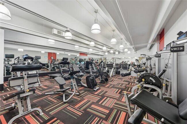 Building Photo - 101 S Eola Dr