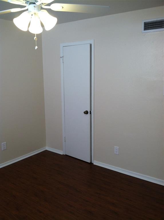 Building Photo - 1275 Witte Rd