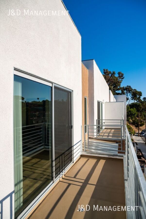 Building Photo - 3333 Reynard Way