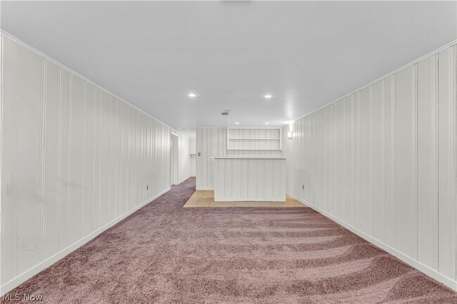 Building Photo - 9716 Alexander Rd