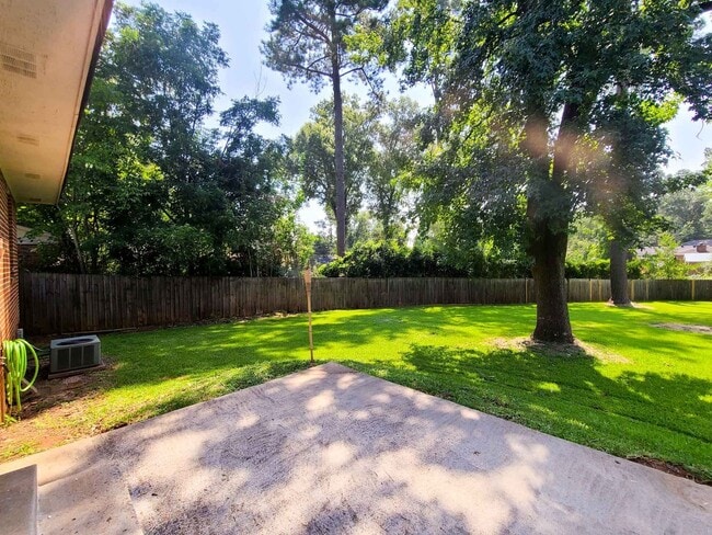 Building Photo - Rent Ready! National Hills Ranch Move in R...