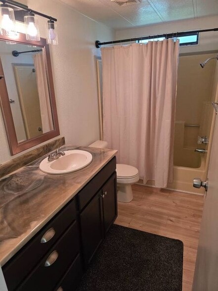 Building Photo - 20615 Conestoga Trail