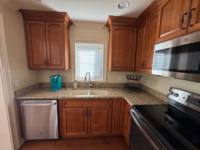 Building Photo - 31536 Soaring Hawk Ln