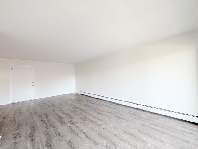 Building Photo - Completely renovated 2 bedroom condo for rent 2 parking spots