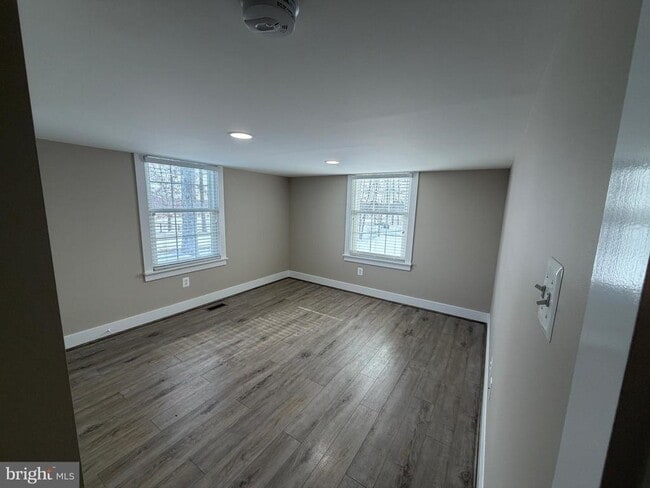 Building Photo - 6480 Vint Hill Rd