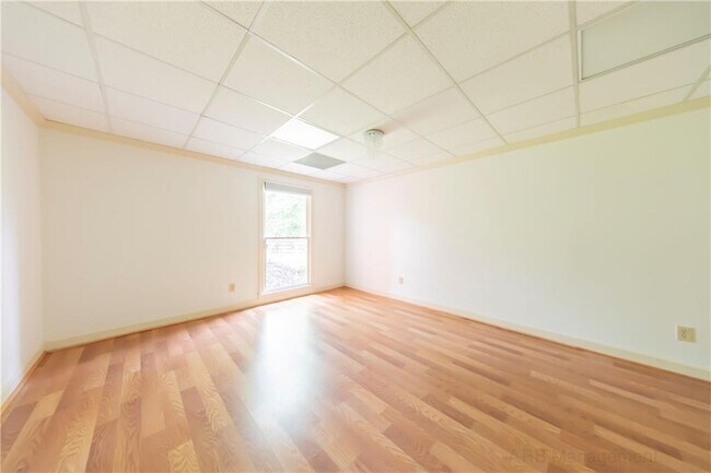 Building Photo - 2267 Bascomb Carmel Rd