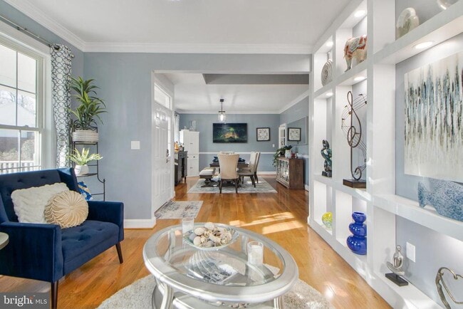 Building Photo - 7420 Mayflower Ct