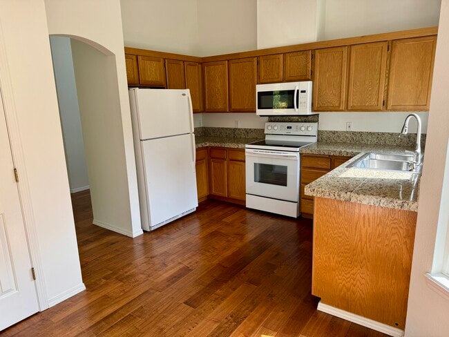Building Photo - 15325 SW Widgeon Ct