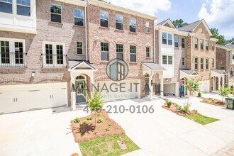 Building Photo - Elegant 4 bedroom Townhome in Chamblee clo...