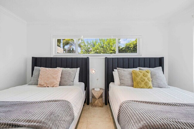 Building Photo - 11121 Griffing Blvd