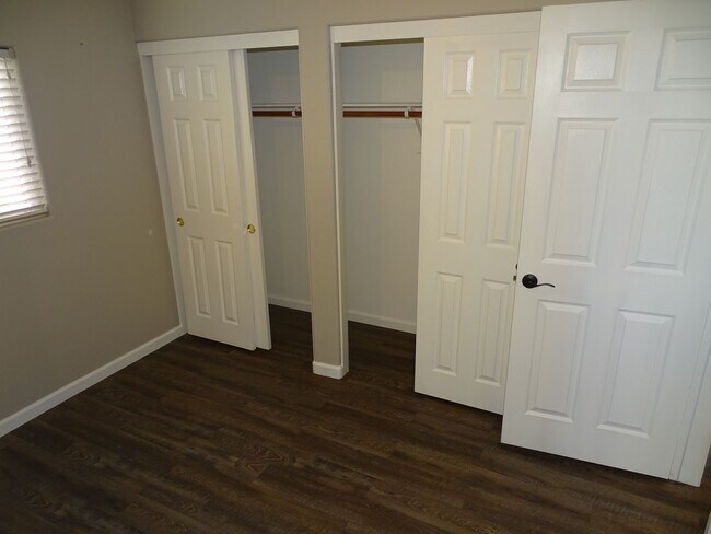 Building Photo - 3 Bed Southwest Home Convenient To The Durango Station Casino