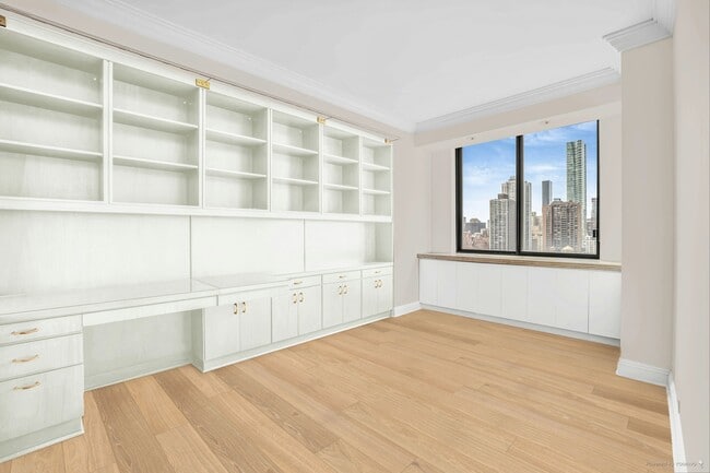 Building Photo - 200-210 E 65th St
