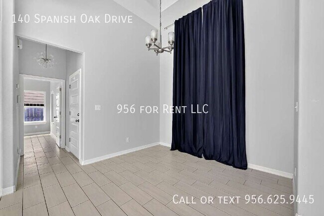 Building Photo - 140 Spanish Oak Dr
