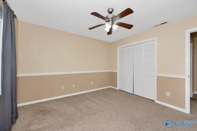 Building Photo - 722 Highland Dr