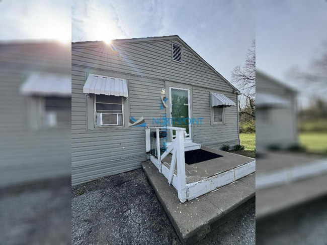 Building Photo - 6131 NE Vivion Rd