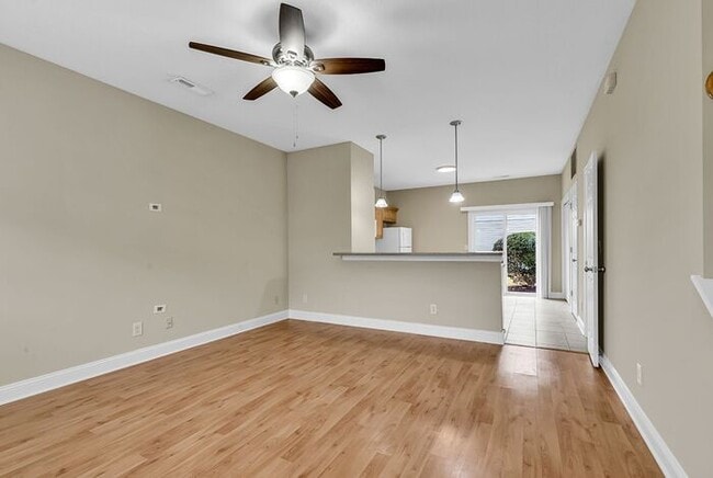 Building Photo - 2bd 2.5 bath apartment for rent on Highway 544 in Conway for August
