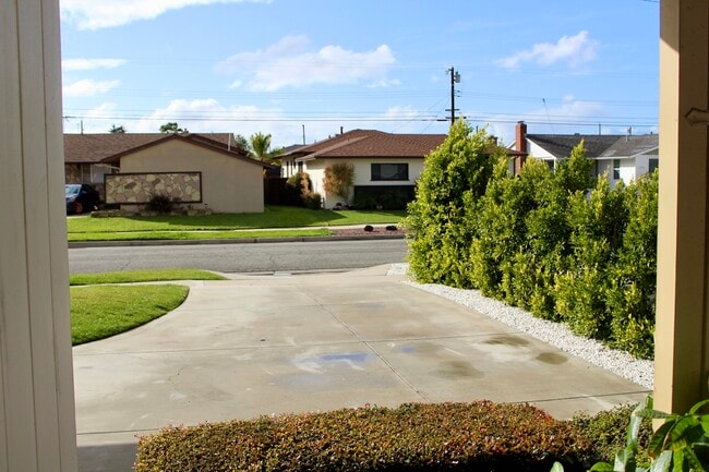 Building Photo - 13716 Purche Ave