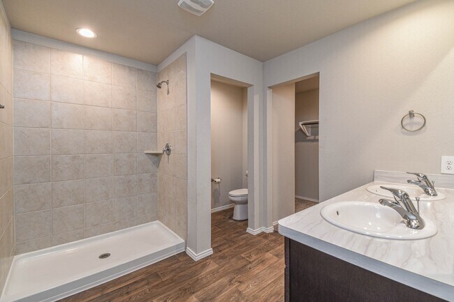 Building Photo - 21540 Rustic Elm Dr
