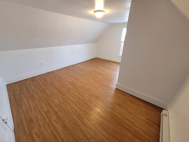 Building Photo - 273 Merrimack St