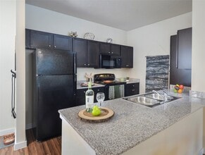 Building Photo - 10148 Culebra Rd