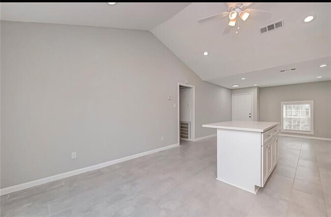 Building Photo - 5138 Danfield Dr