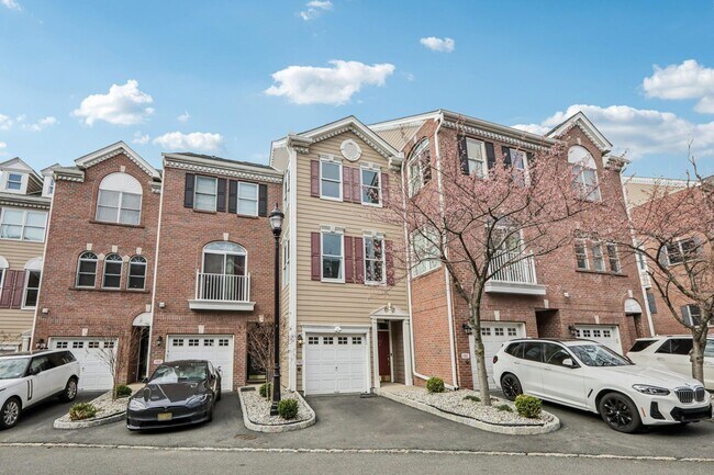 Building Photo - 458 Buffalo Ct