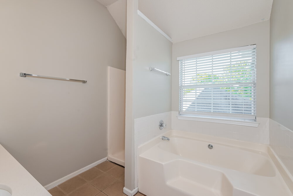 Building Photo - 3370 Spring Mesa Dr SW