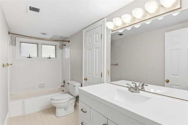 Building Photo - 3959 Randall Mill Rd NW