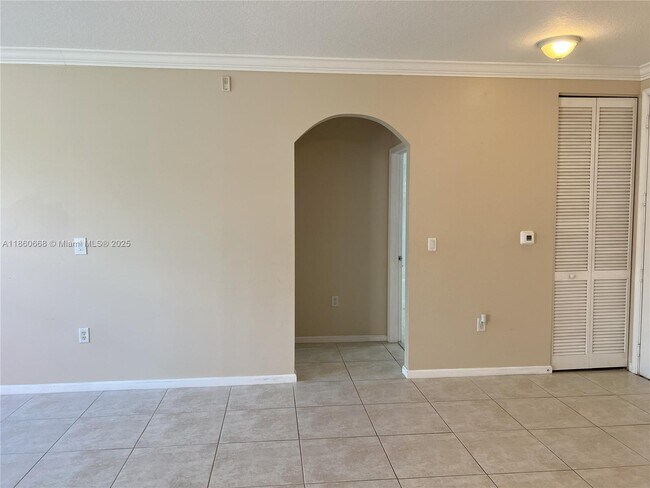 Building Photo - 4602 SW 160th Ave