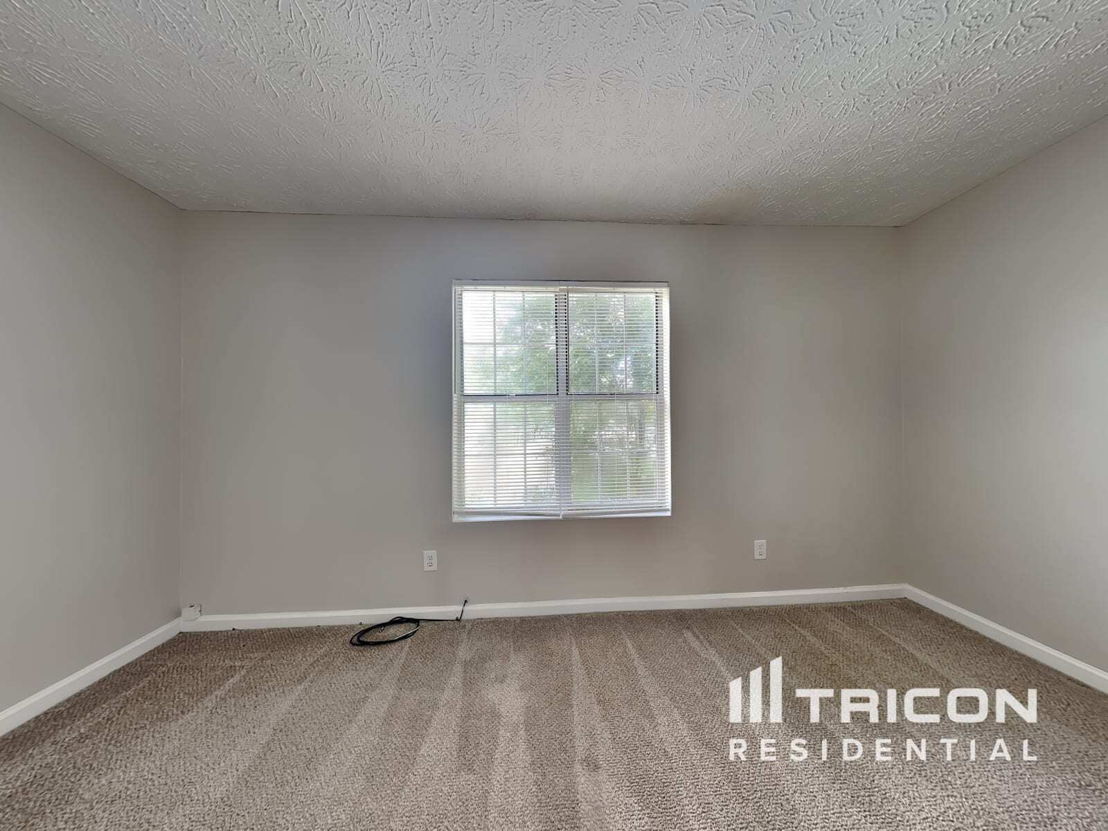Building Photo - 1791 Killarney Dr SW
