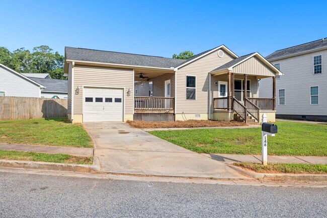 Building Photo - 3 Bedroom Home Walkable to Downtown Zebulon