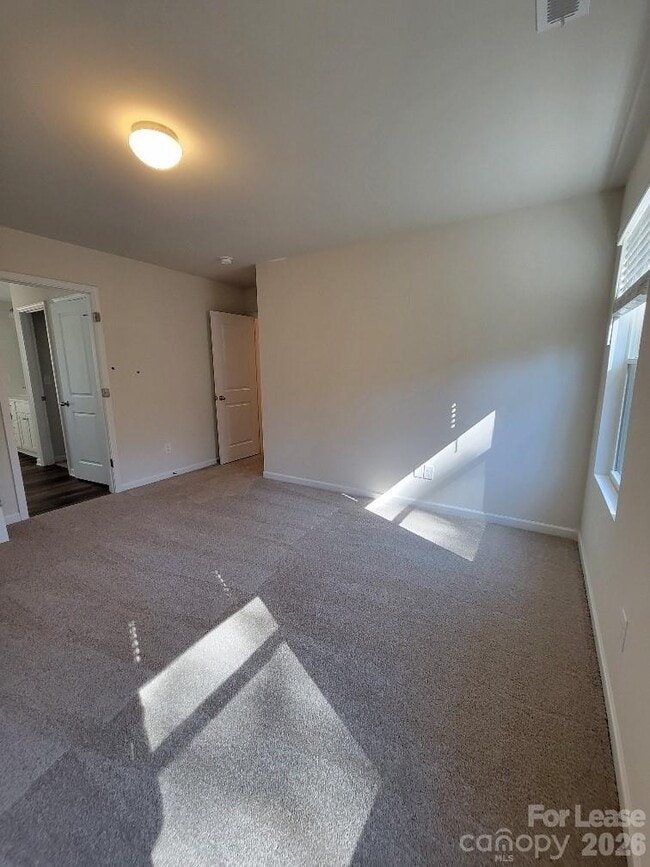 Building Photo - 6941 Calton Ln
